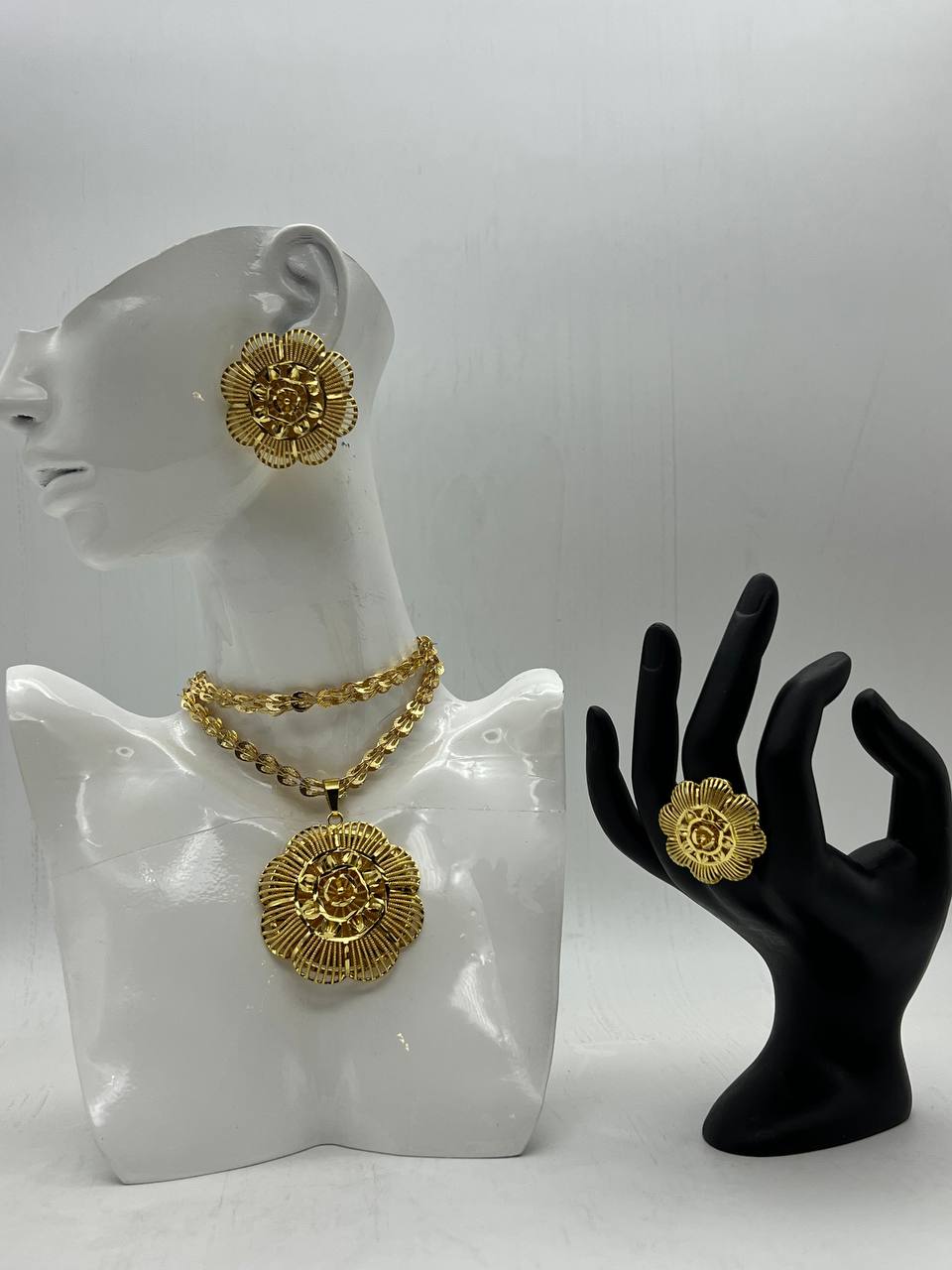 HAB Jewelry hero background